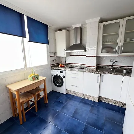 Apartman Bajondillo Sun *
